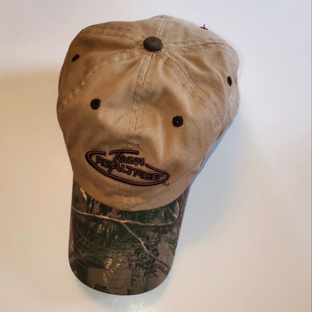Team Realtree Camouflage BILL Logo TAN Hat Strapback Cap  Signatures Adjustable